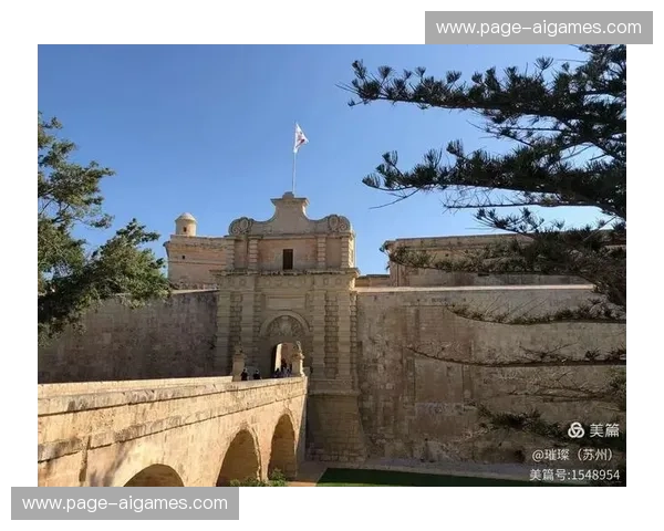 诺坎普穹顶工程含太阳能板，2027年完工